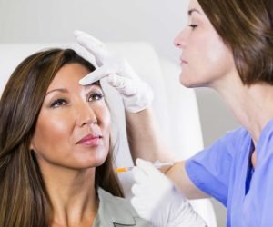 Dermatologist-job-description-1024x683